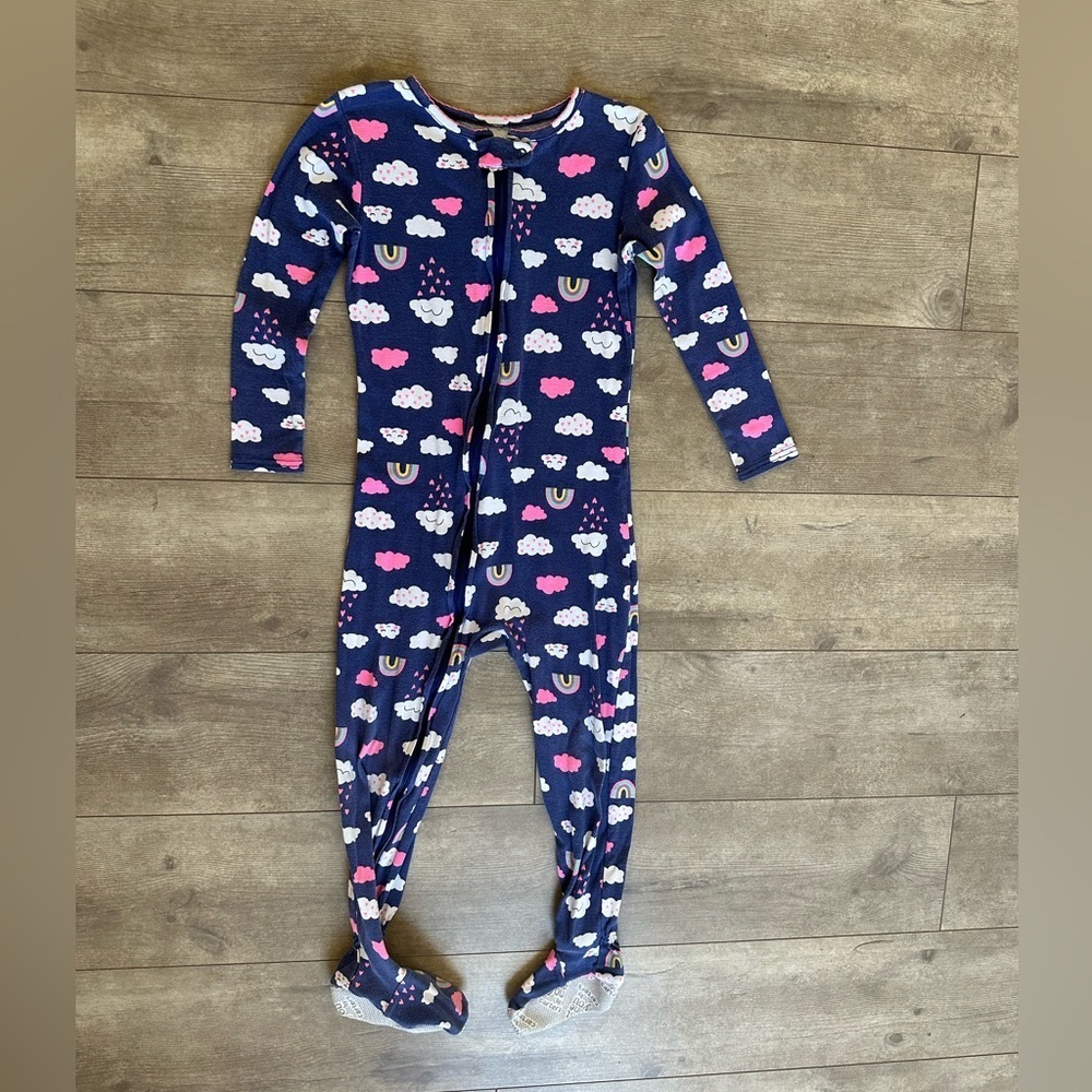 Carter’s 5T Girl Zip Footed Sleeper Pajamas Rainbow Clouds